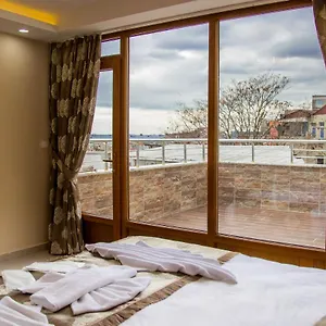 Capitol Suites Old City Отель